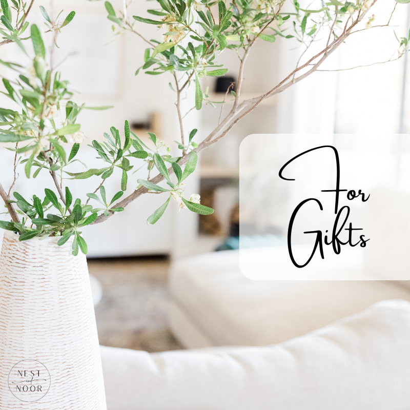 Faith-focused gift collection featuring Islamic home décor and keepsakes
