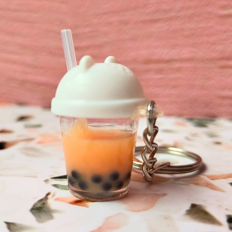 Adorable bubble tea keyring - white