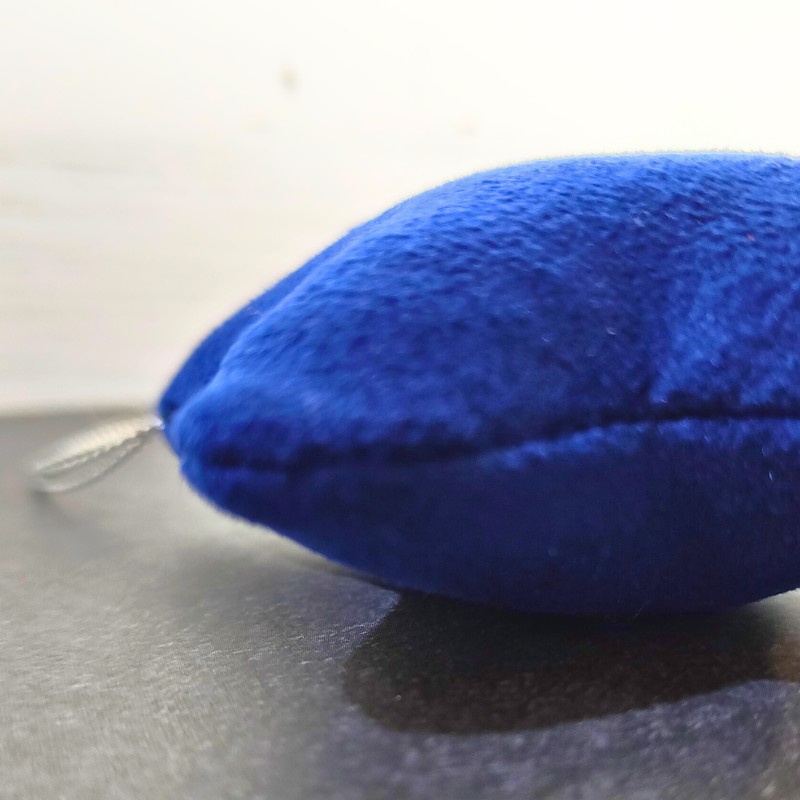 Super soft hanging star - assorted colours.