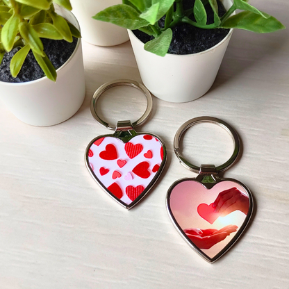 Metal heart-shaped sturdy and long lasting printed keyrings with hearts designs.