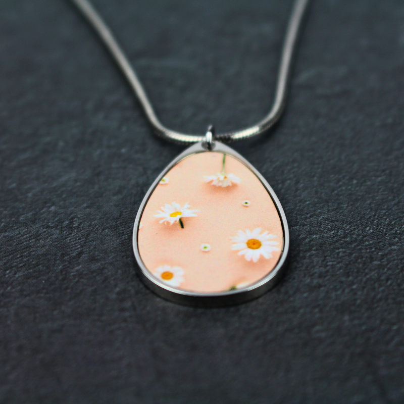 Islamic-friendly daisy teardrop necklace