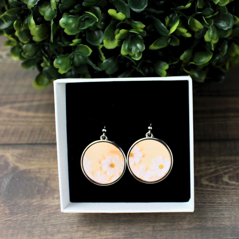 Round Earrings - Daisies