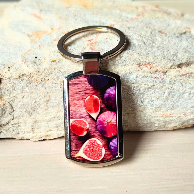 Islamic keyring - silver finish with figs design.